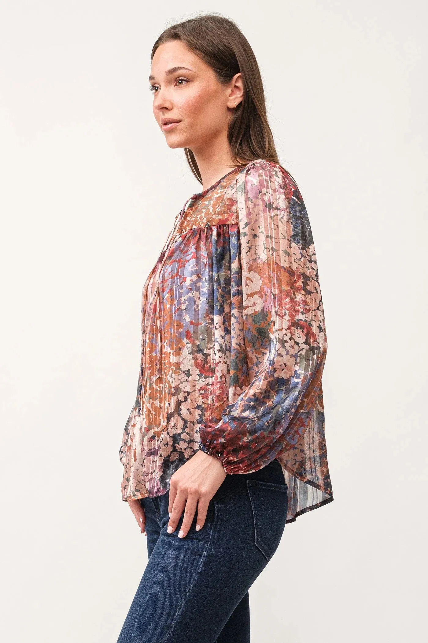 Alessia V-Neck LS Blouse