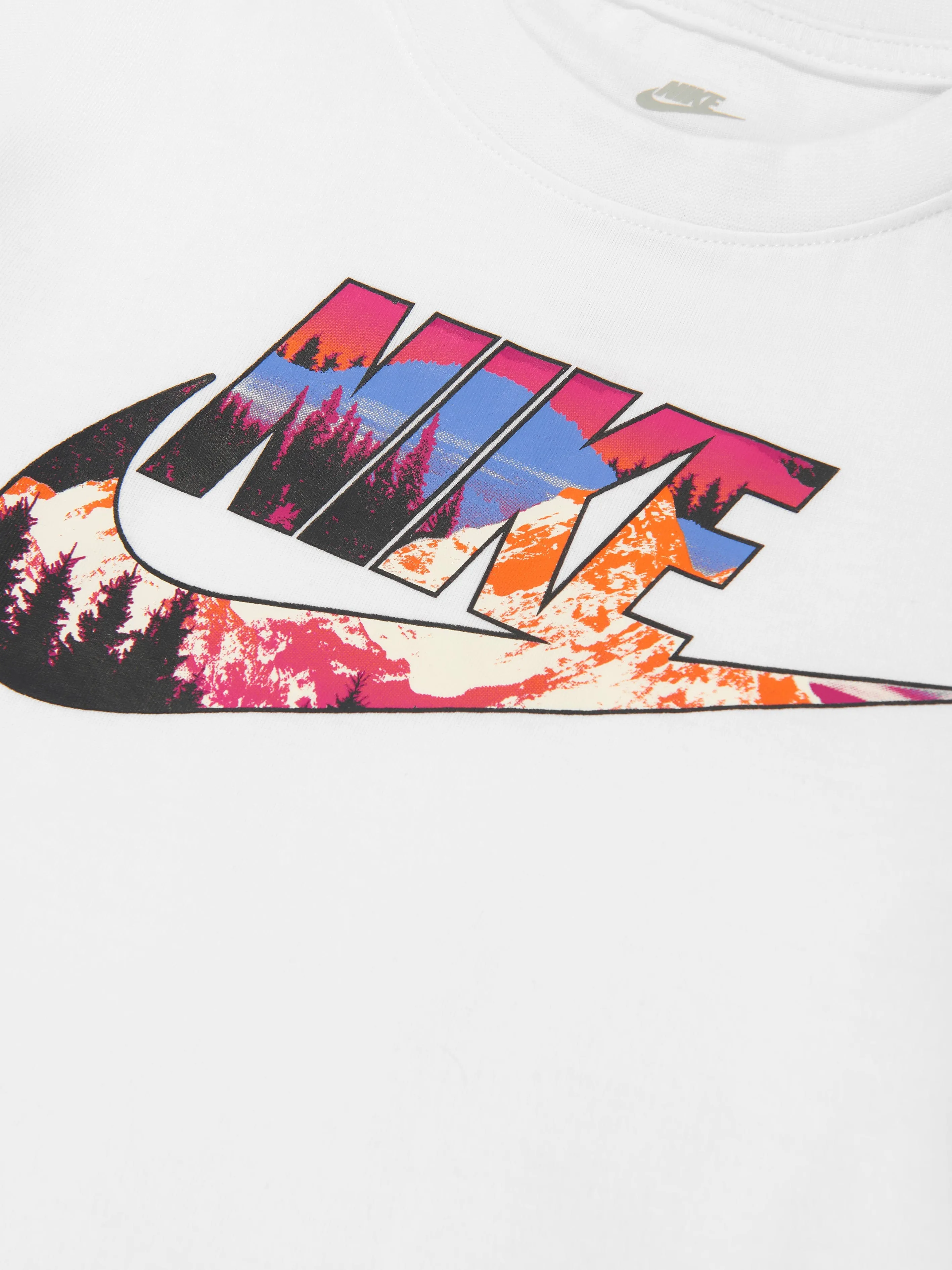 Nike Boys Snowscape AOP Fill T-Shirt in White